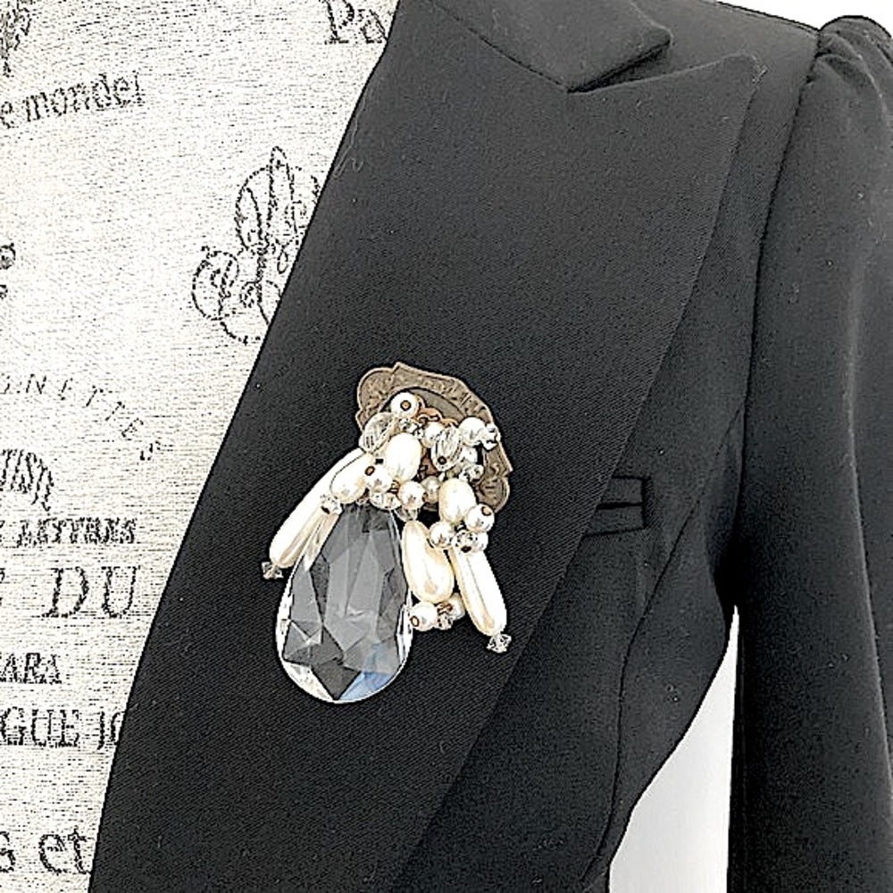 VINTAGE Crystal Drop Beaded Brooch